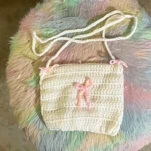 Cream Crochet Shoulder Bag with Pink Bow